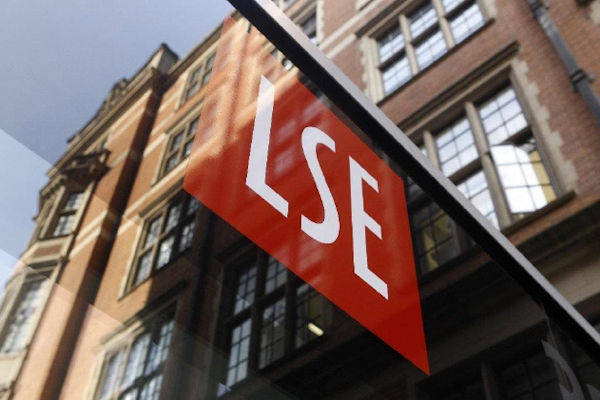 Addressing cross-sectoral challenges for the media literacy sector: strategies for progress